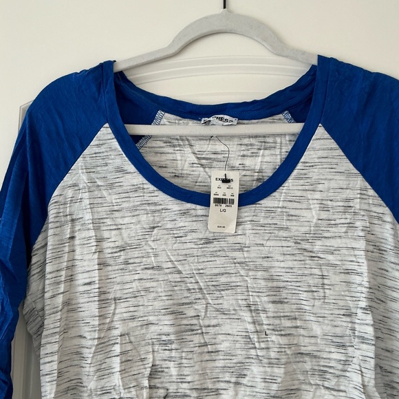 NWT Express Raglan Tee - Picture 3 of 4